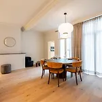 شقة Bright With Terrace In Heart Of خنت