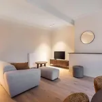 Bright With Terrace In Heart Of