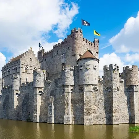 Huswell - Bright With Terrace In Heart Of *