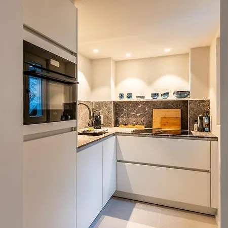 Bright With Terrace In Heart Of شقة خنت