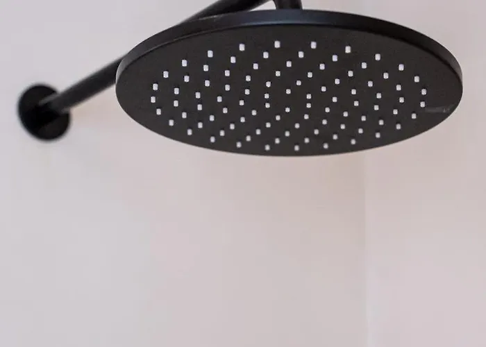 Huswell - Bright With Terrace In Heart Of Apartment