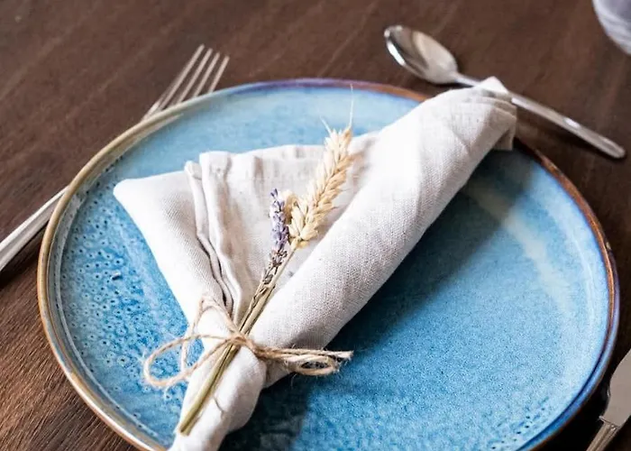 Huswell - Bright With Terrace In Heart Of Apartment *