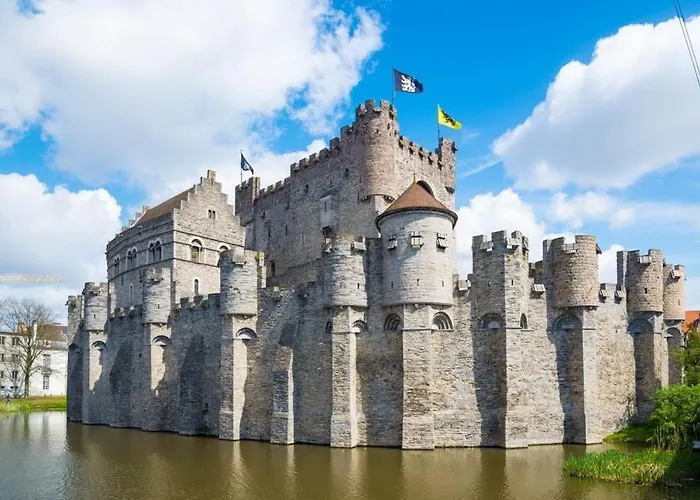 Huswell - Bright With Terrace In Heart Of *